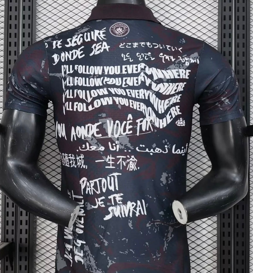 Manchester City Rose Red Retro Football Shirt 2025/2026