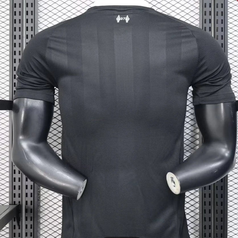Liverpool goalkeeper jersey 2025/2026