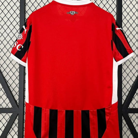 Camiseta de fútbol local del AC Milan 2024/2025