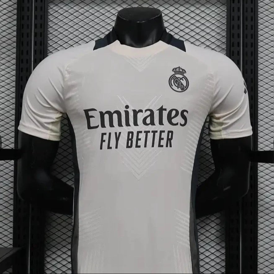 2024/2025 Real Madrid Pre-Match Training Football Shirt