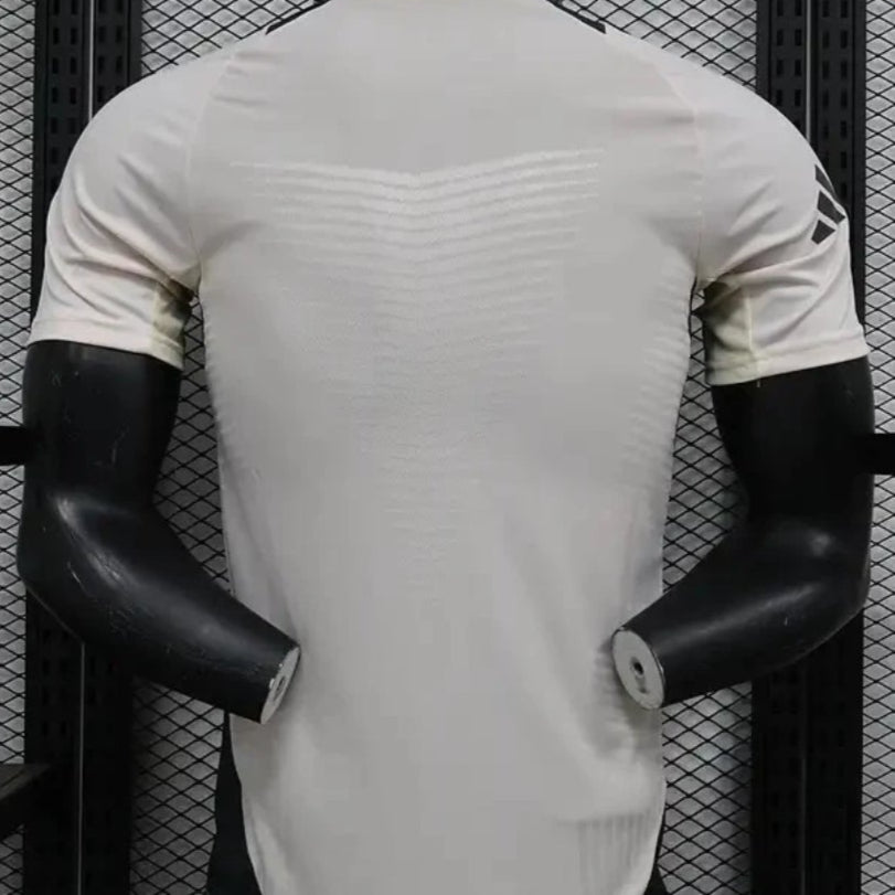 2024/2025 Real Madrid Pre-Match Training Football Shirt