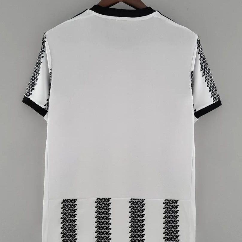 2022/2023 Juventus Home Football Shirt
