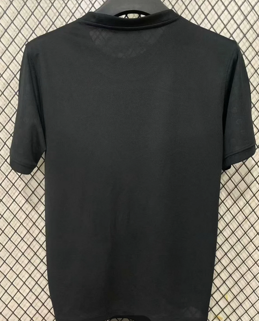 Camiseta de fútbol de edición especial con camuflaje negro y amarillo del Barça 2025/2026