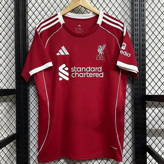 Liverpool home football jersey 2025/2026