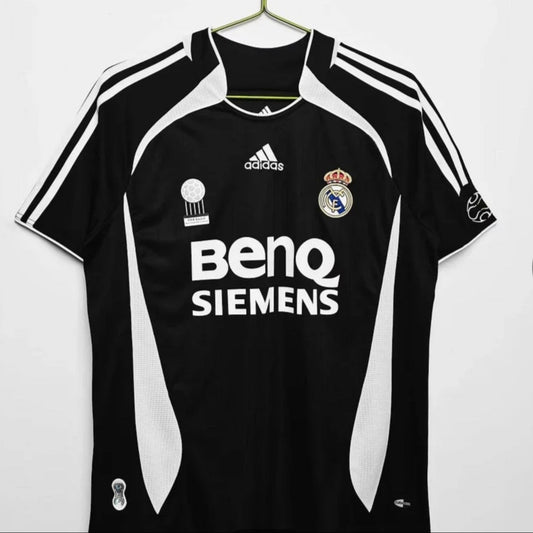 2006/2007 Real Madrid Retro Away Football Shirt