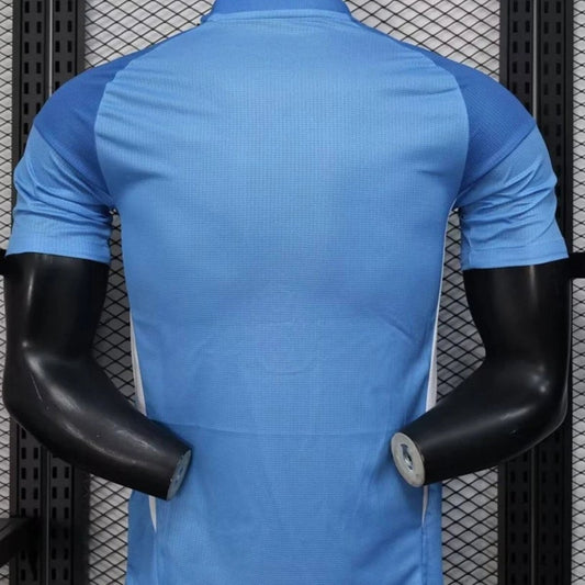Camiseta de fútbol de edición especial de portero del Real Madrid 2025/2026