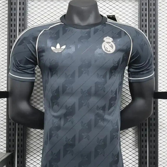 2024/2025 Real Madrid Retro Model Football Shirt