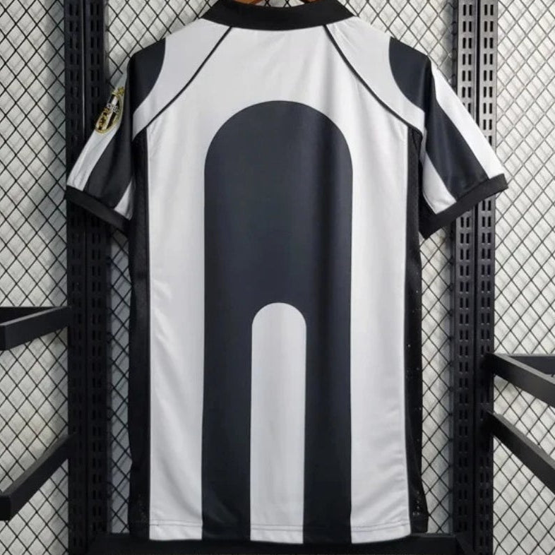 1997/1998 Juventus Retro Home Football Shirt