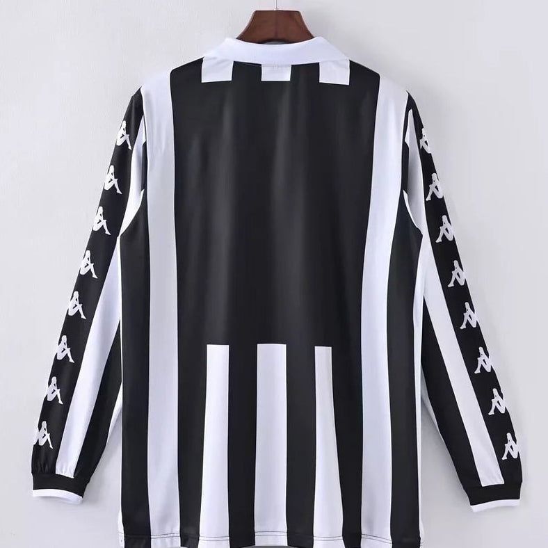 1999/2000 Juventus Retro Home Long Sleeve